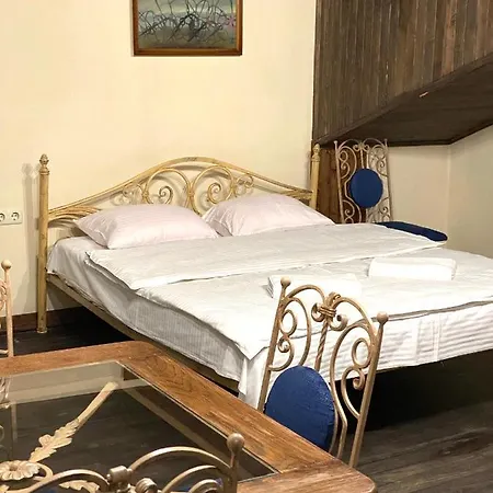 в центрі на вулиці лесі українки 19 Apart Otel Lviv