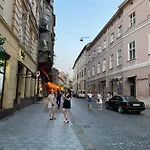 Aparthotel в центрі на вулиці лесі українки 19 3*