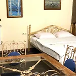Aparthotel в центрі на вулиці лесі українки 19 Lviv